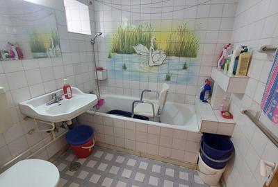 Apartament 4 camere – Bd. Chișinău, lângă Școala Gimnazială nr 4 - 10