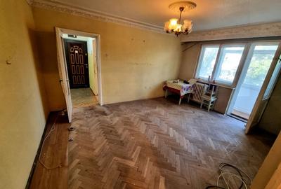 Apartament cu 3 camere semidecomandat în Tomis Nord