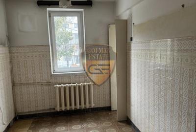3 camere Tomis II 71mp parter gaze la usa de renovat posibilitate Garaj si Boxa - 9