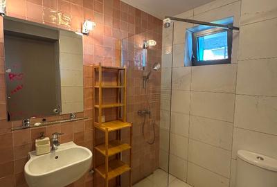 3 camere inchiriere Green Lake// Sisesti// loc de parcare in garaj - 13