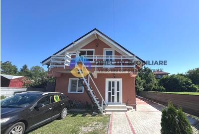 Casă cu 3 camere în Central