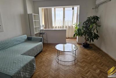 Apartament cu 2 camere decomandat în Cișmigiu