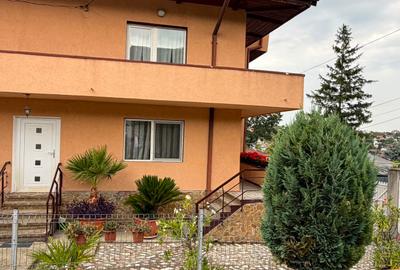 Casă de închiriat în Sărărie – 360 mp, 7 camere și 2 locuri de parcare - 3