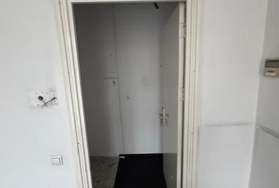 Spatiu Comercial de inchiriat in Bucuresti pe Bd. Basarabia nr. 57 Bl.M 27 - 14