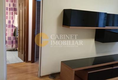Apartament cu 2 camere semidecomandat, mobilat în Piața Unirii