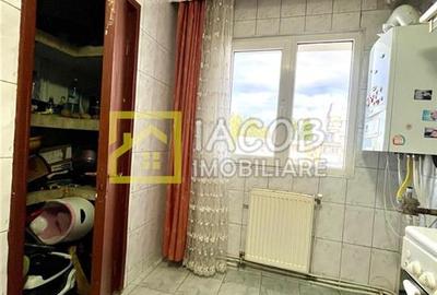 Apartament 2 camere decomandate, Republicii 74, Bacau - 12