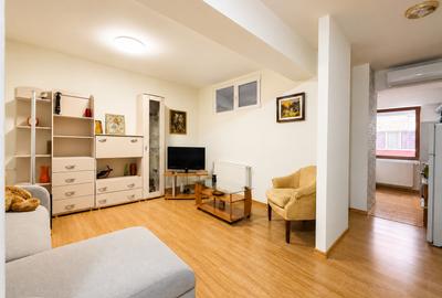 Apartament cu 2 camere decomandat, mobilat în Tomis Nord