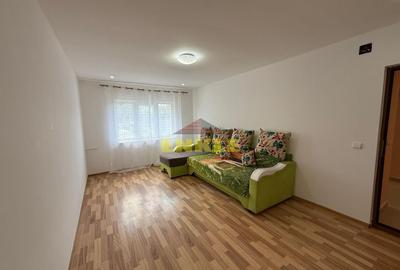 De vânzare apartament 2 camere decomandat – zona Liceului Sportiv - 1