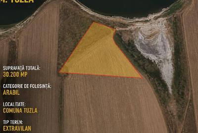 Teren agricol extravilan de 30200 mp, în Tuzla