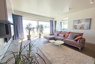 Apartament cu 4 camere semidecomandat, mobilat în Iancu Nicolae