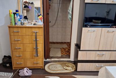 Piata Libertatii,ap 2 camere,semidecomandat, s-55 mp, parter/2, p-130.000 euro - 10