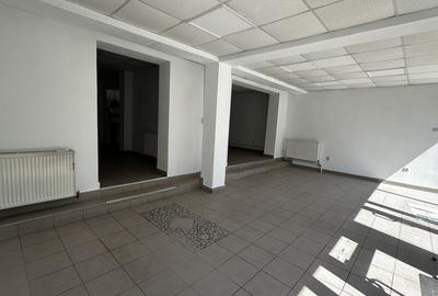 Spațiu comercial, de 105.00 mp, în Cetate