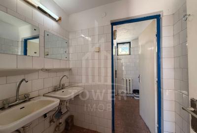 Hala industrială+spații administrative- Str. Tractorului - 17