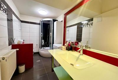 Apartament 2 camere la casa cu curte proprie Schei - 10