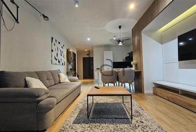 Apartament cu 2 camere semidecomandat, mobilat în Central