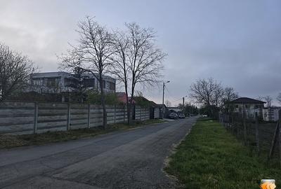 Teren Construcții intravilan de 900 mp, în Tuzla
