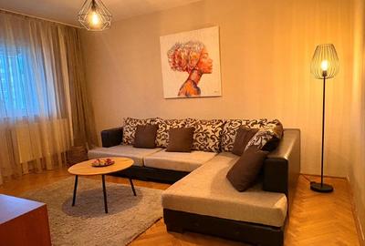 Apartament cu 2 camere decomandat, mobilat în Astra