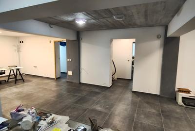 Spatiu comercial / birouri / depozitare - 128.6 mp - 3 locuri parcare in pret - 6
