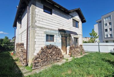 Casa spatioasa si luminoasa cu 3 dormitoare / Baia Mare / Comision 0 - 18