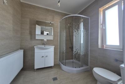 Vila cu 5 camere,3 bai,curte 500 mp - 4