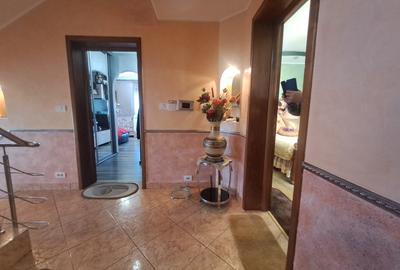 Casa individuala cu piscina. P+1+M. zona foarte buna - 33