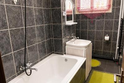 Vanzare apartament 3 camere - Podu Ros - bulevard etaj 2 - 7