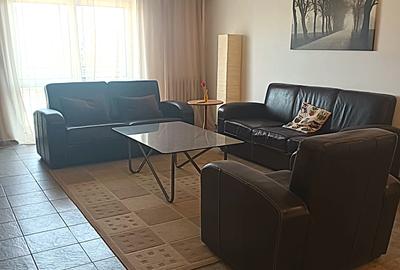 Apartament cu 3 camere de închiriat – Piața Unirii | Vedere directă către Fântân - 1