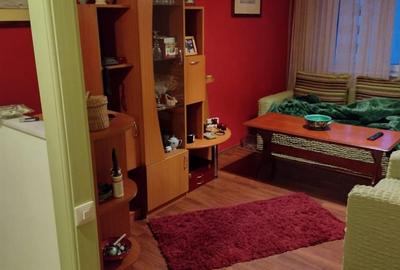 Apartament cu 4 camere decomandat în Alexandru cel Bun