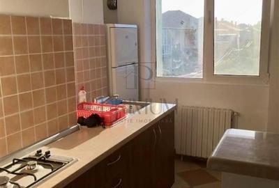 Apartament cu 2 camere decomandat, mobilat în Complex Studențesc