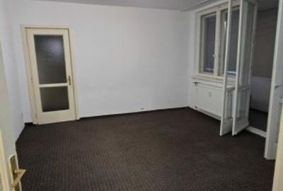 Apartament cu 2 camere semidecomandat în Sala Palatului
