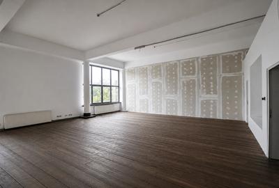Spatiu activitati diverse/comercial | Domenii | Cladire birouri | Comision 0% - 3