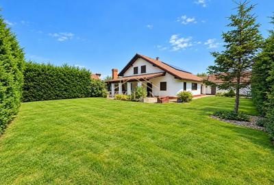 Casă individuală cu 5 camere în Sânmihaiu Român