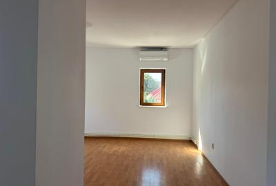 Oferim 3 camere nemobilate et 1 - 5