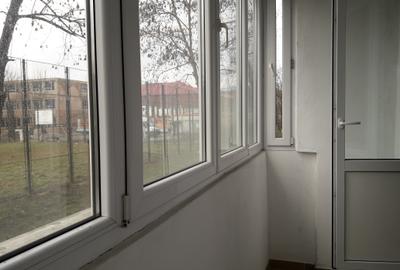 INCHIRIEZ APARTAMENT CU 4 CAMERE PENTRU PRETENTIOSI - 11