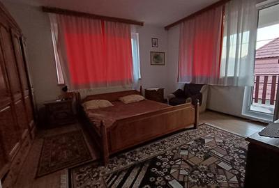 Proprietate cu 2 case (Praid, str. Regelui) - 5