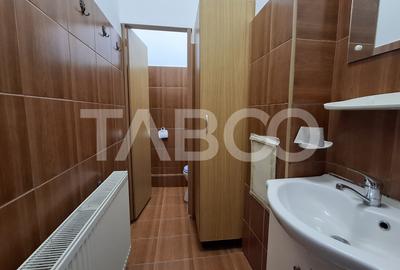 Spatiu comercial 120 mpu cu vitrina 8m si vad pietonal Valea Aurie - 9
