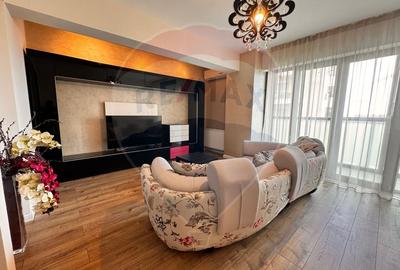 Apartament cu 3 camere semidecomandat, mobilat în Periferie