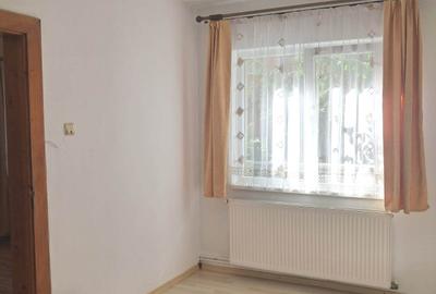 Apartament 2 camere la parter in Vasile Aaron - 8