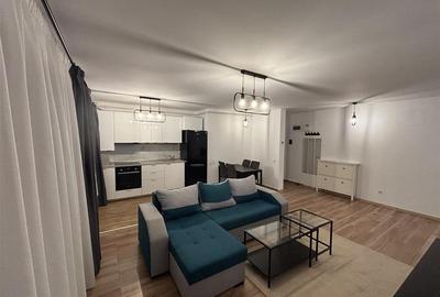 Apartament cu 3 camere semidecomandat, mobilat în Central