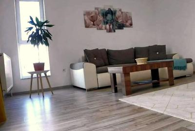 Apartament cu 2 camere decomandat, mobilat în Avantgarden