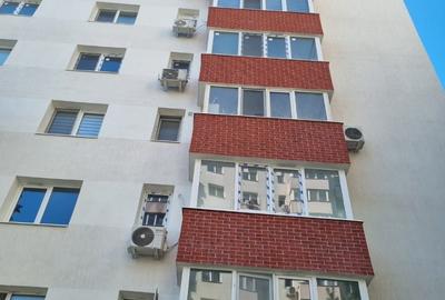 Apartament cu 2 camere decomandat în Teiul Doamnei