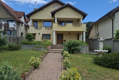 Casă de vanzare in Rm. Valcea-294 mp, teren 958 mp, deschidere la raul Olănești - 1