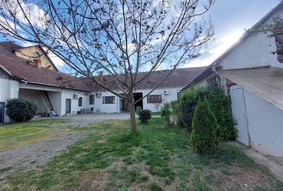 Casa mare, cu teren generos, pentru locuit sau afacere, in Santana - 20