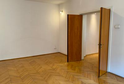 Apartament 4 camere Victoriei, centrala proprie, boxa, garaj, comision 0 ! - 50