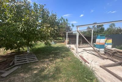 994 mp de teren intravilan cu anexe si casa veche - 2