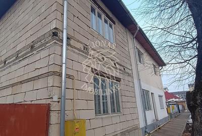 Apartament 5 camere cu teren 266 mp, nivel parter - zona Eroilor - 1