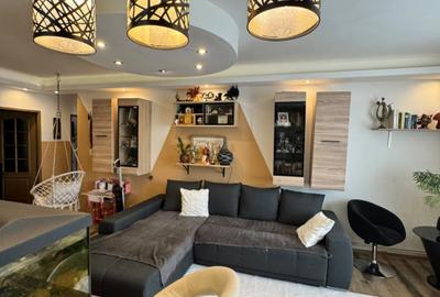 Apartament cu 3 camere decomandat, mobilat în Gării