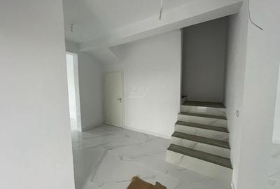 COMISION 0! Duplex finalizat cu 5 camere si 3 bai. Panouri fotovoltaice. - 14
