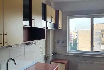 Apartament cu 2 camere semidecomandat în Timpuri Noi