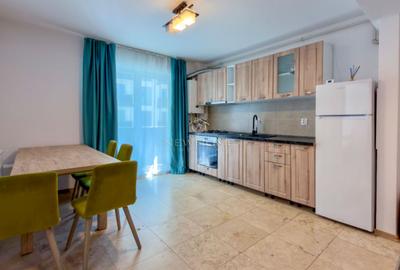 Apartament cu 2 camere semidecomandat, mobilat în Dâmbul Rotund
